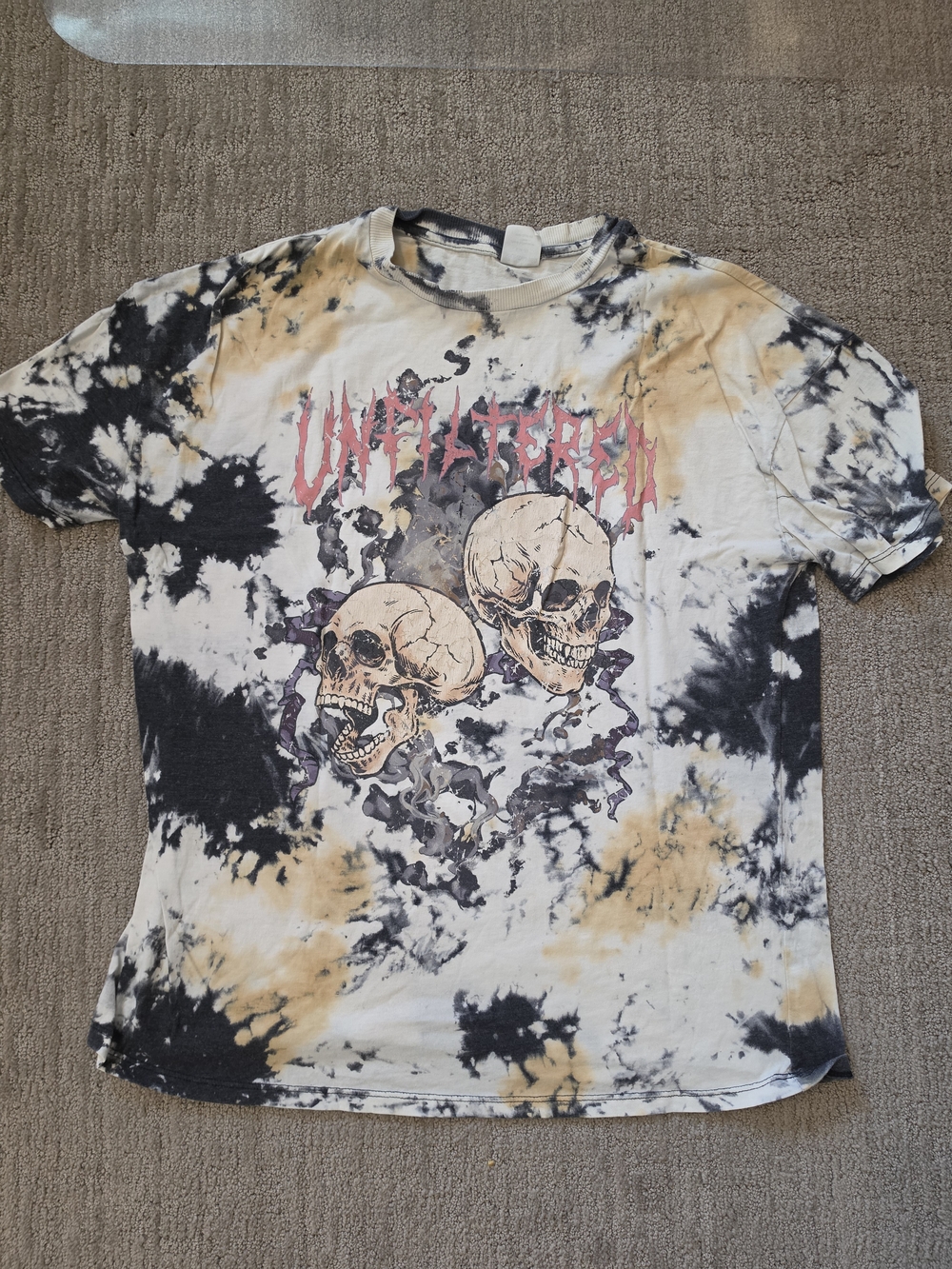 No Boundaries Black, White & Tan Tie-Dye Skull Tee